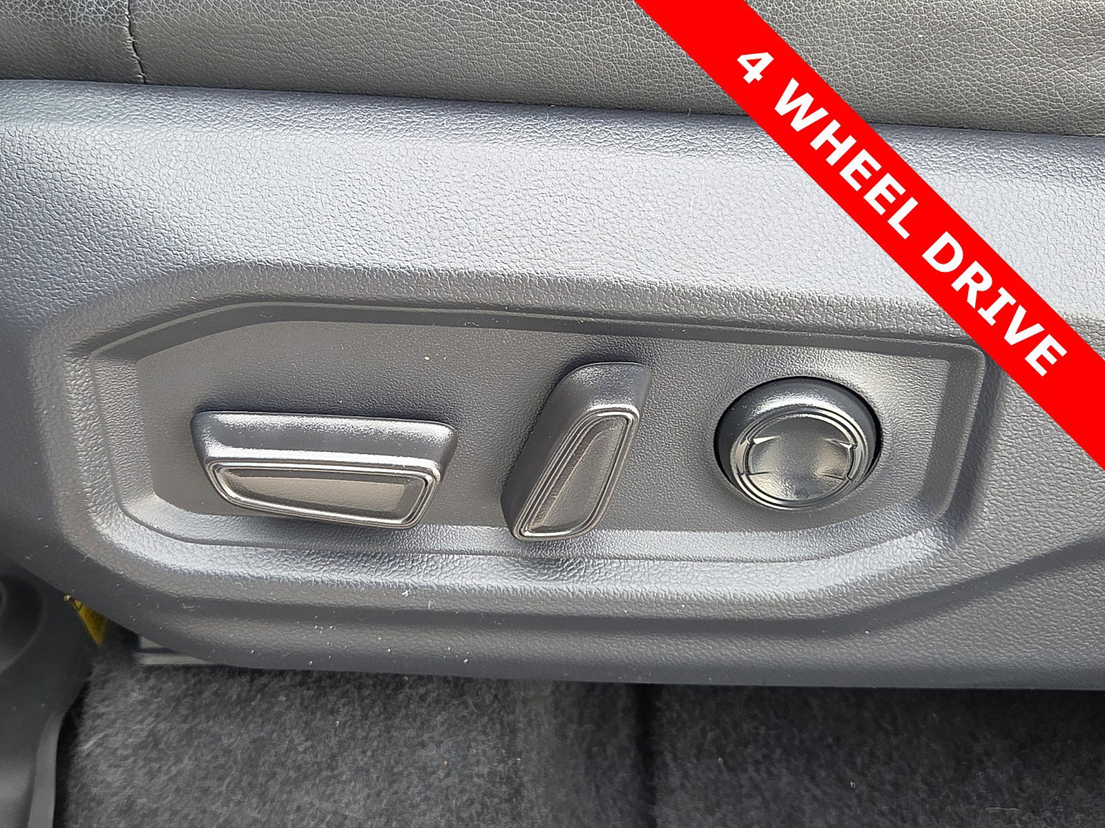 Used 2024 Toyota Tundra Limited w/ Power Package image 14