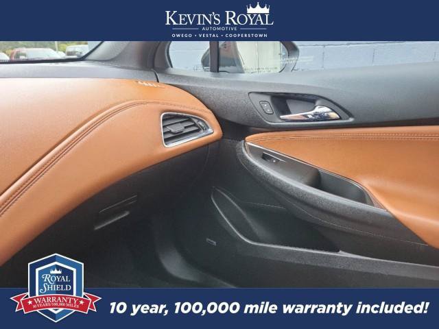 Used 2018 Chevrolet Cruze Premier w/ Premier True North Edition FWD image 18