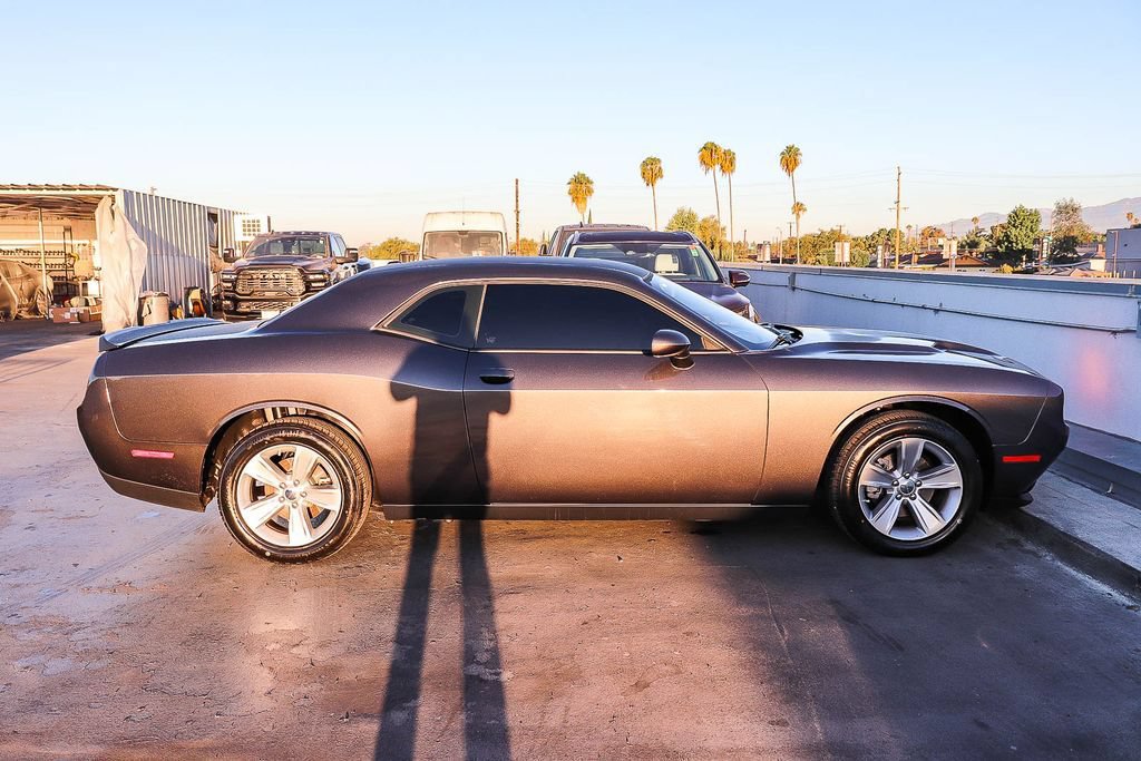 Used 2023 Dodge Challenger SXT RWD image 13
