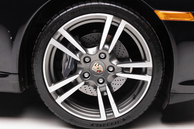 Used 2010 Porsche 911 Carrera RWD image 39