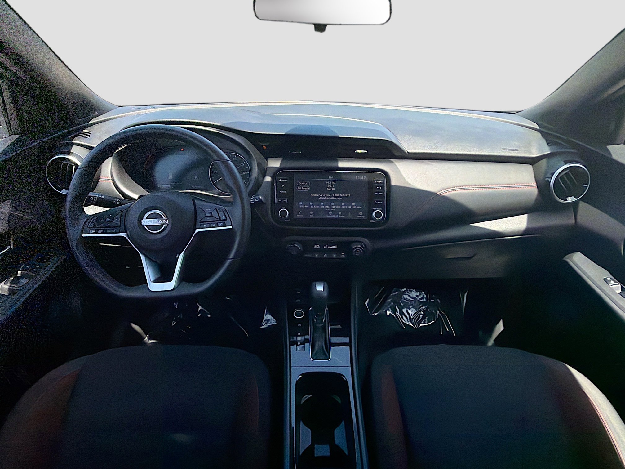 Used 2024 Nissan Kicks SR FWD image 15
