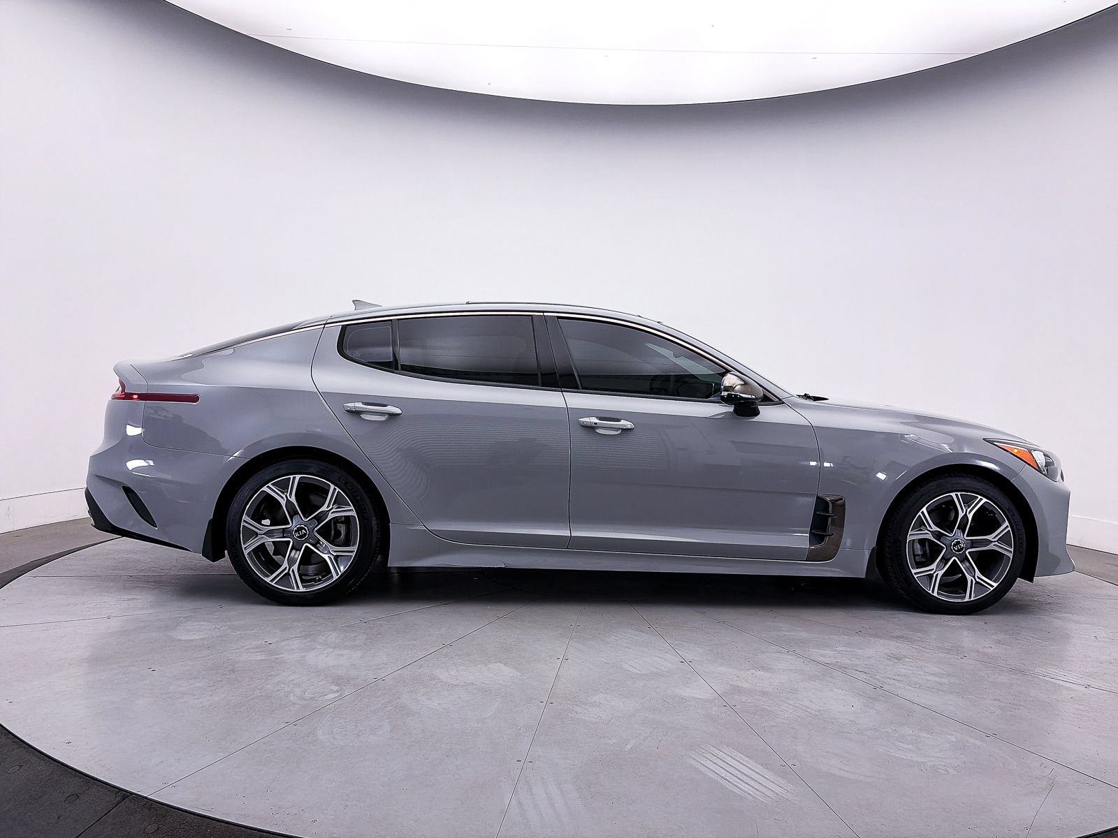 Used 2021 Kia Stinger GT-Line w/ Sun & Sound Package RWD image 43