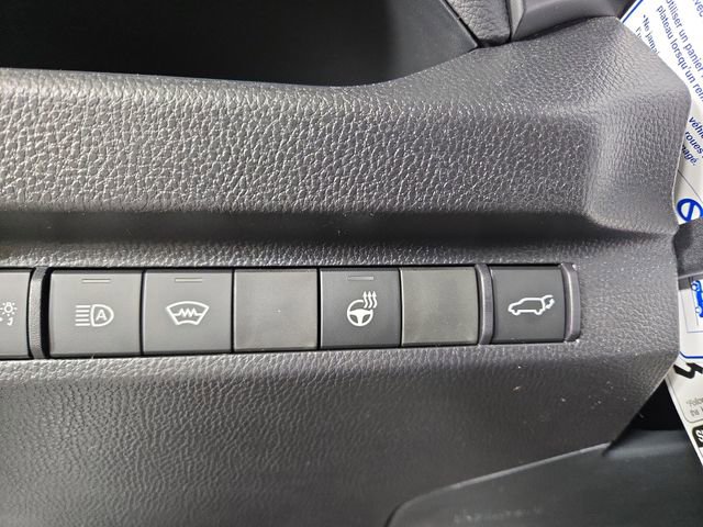 New 2025 Toyota RAV4 XLE image 30