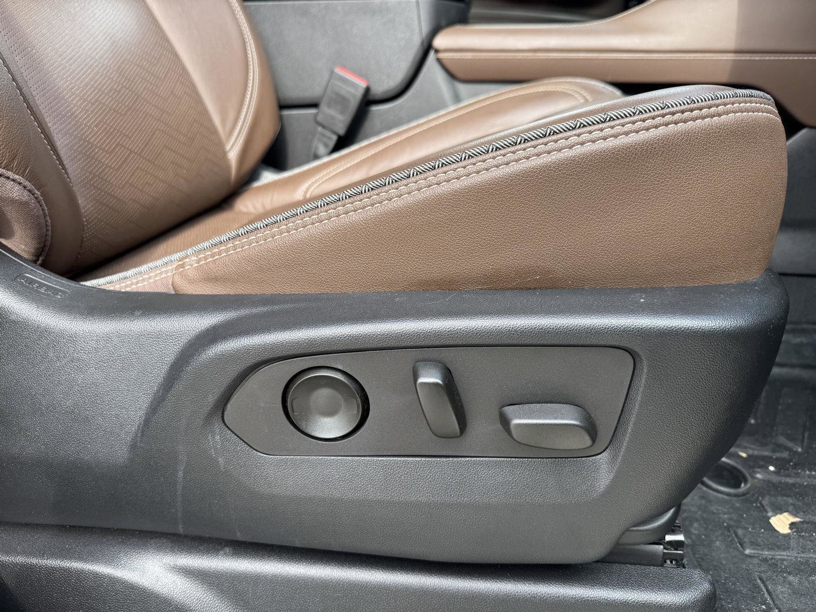 Used 2023 Chevrolet Tahoe High Country w/ Premium Package 2 image 31