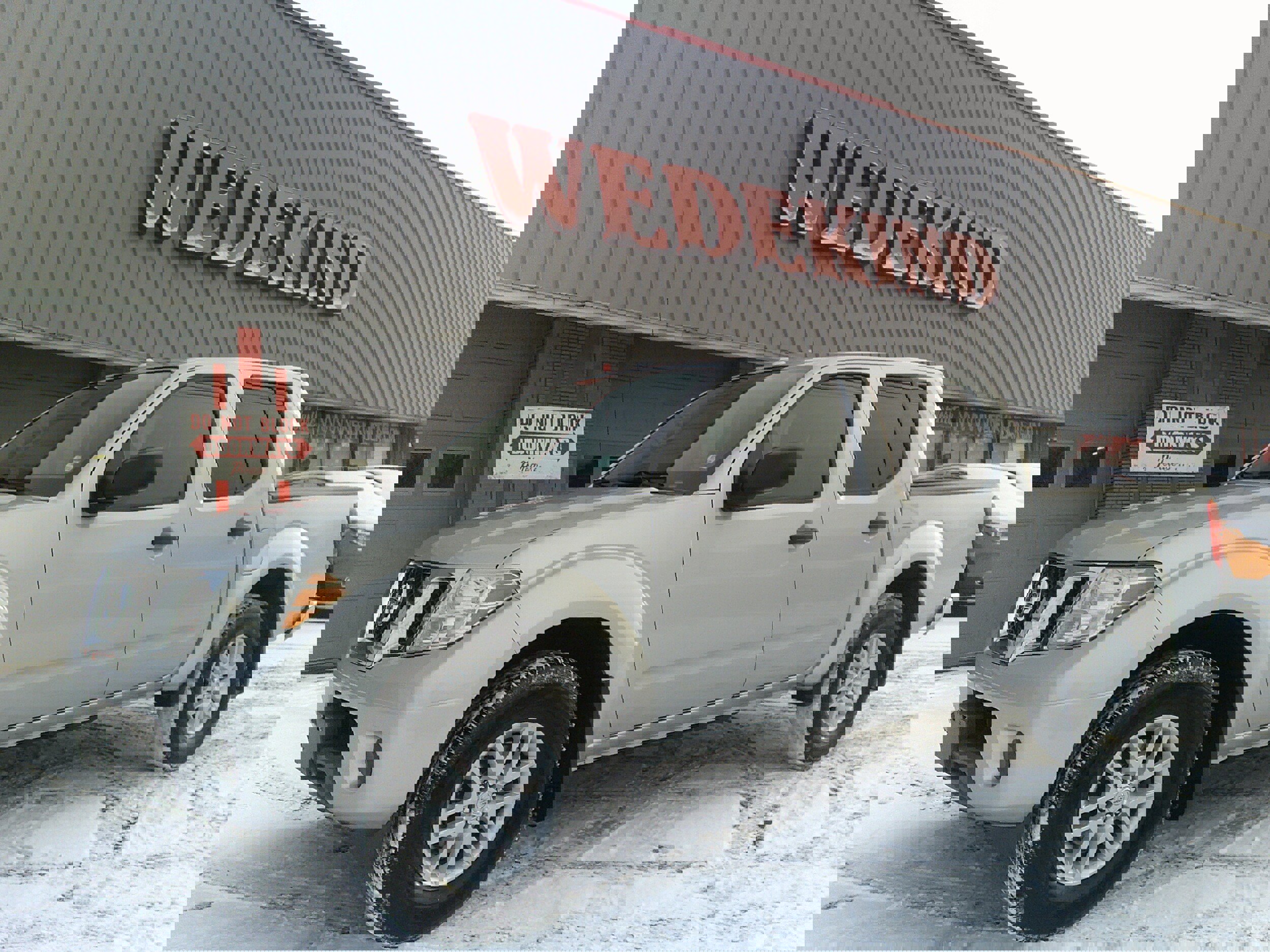 Used 2018 Nissan Frontier SV image 25