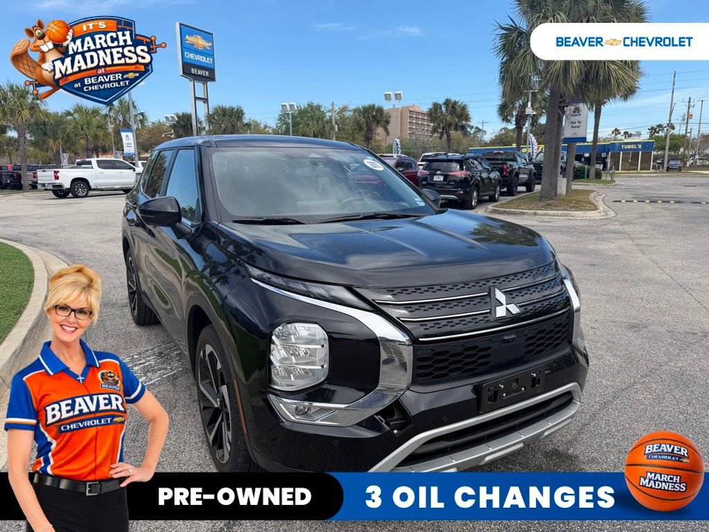 Used 2024 Mitsubishi Outlander SE Black Edition image 2