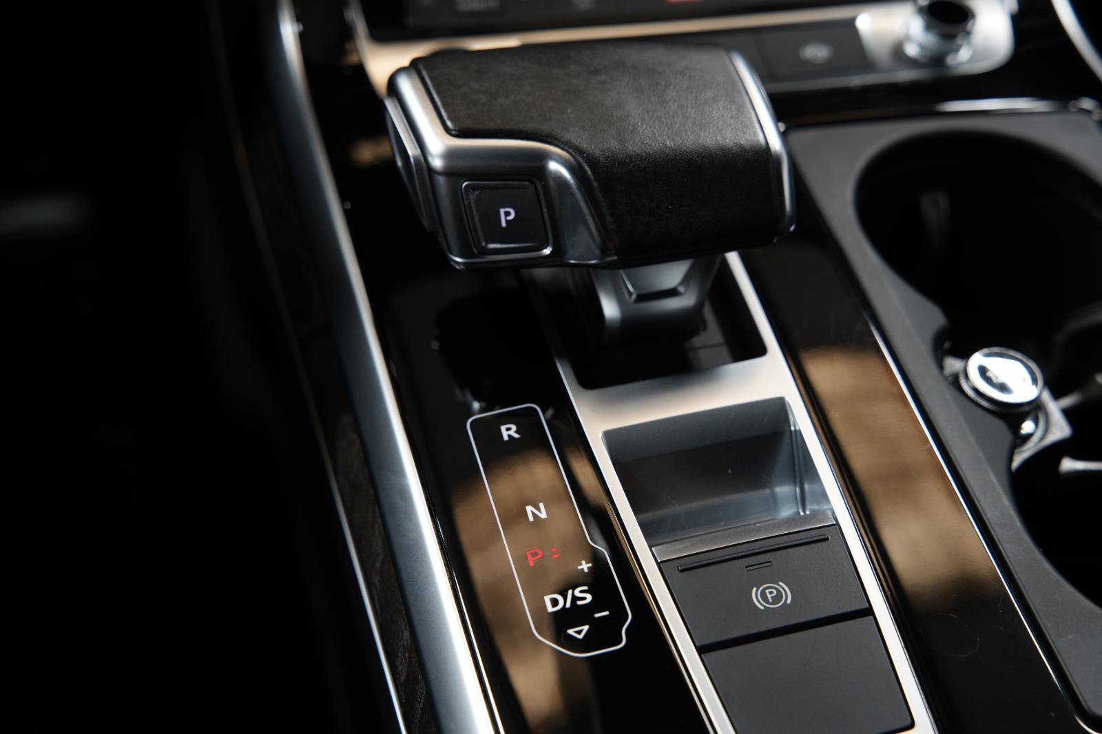Used 2021 Audi Q8 Premium Plus w/ Premium Plus Package image 40