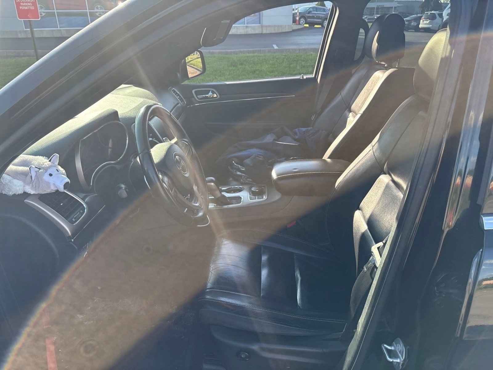 Used 2017 Jeep Grand Cherokee Limited AWD/4WD image 3