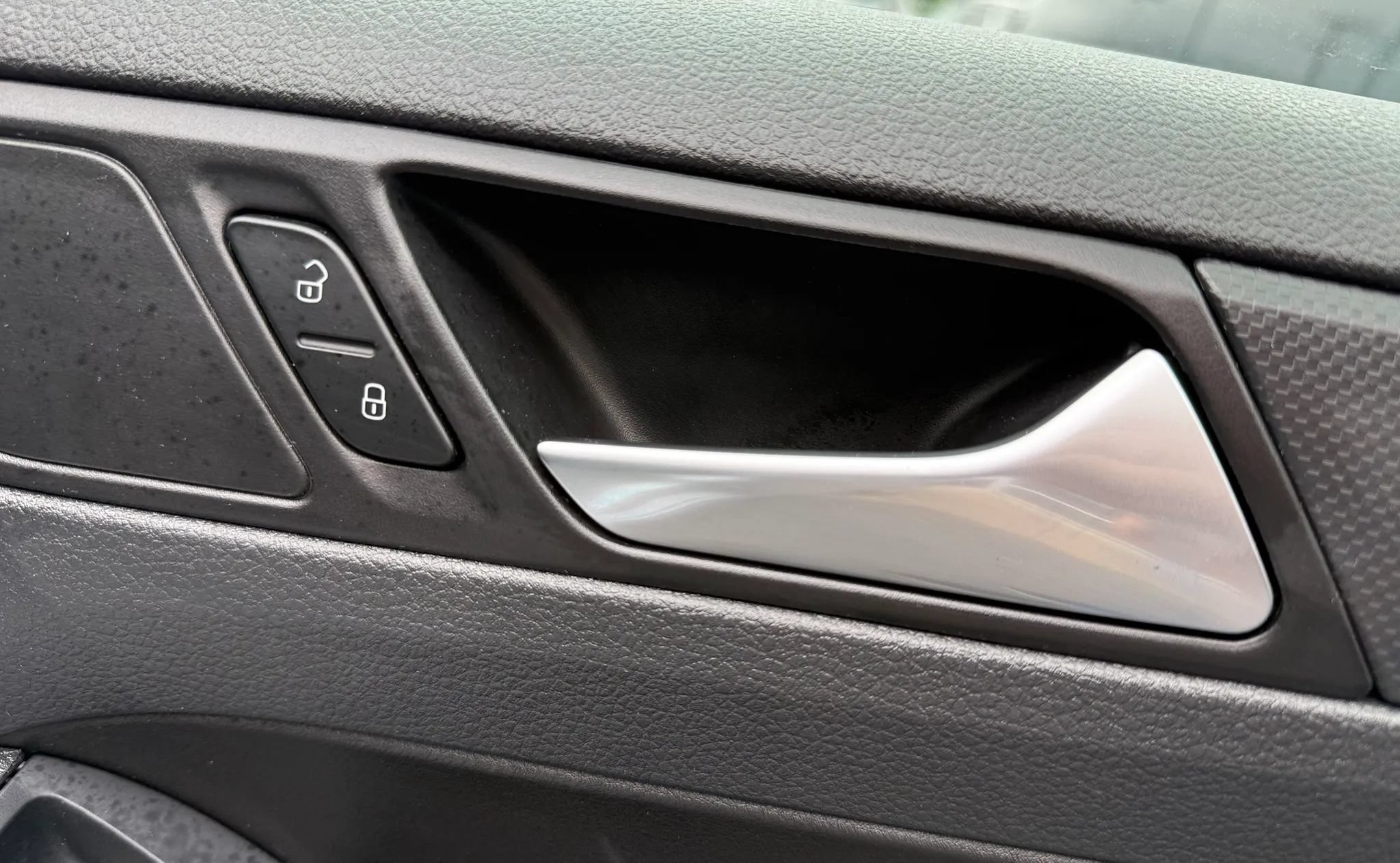 Used 2014 Volkswagen Jetta SE FWD image 30