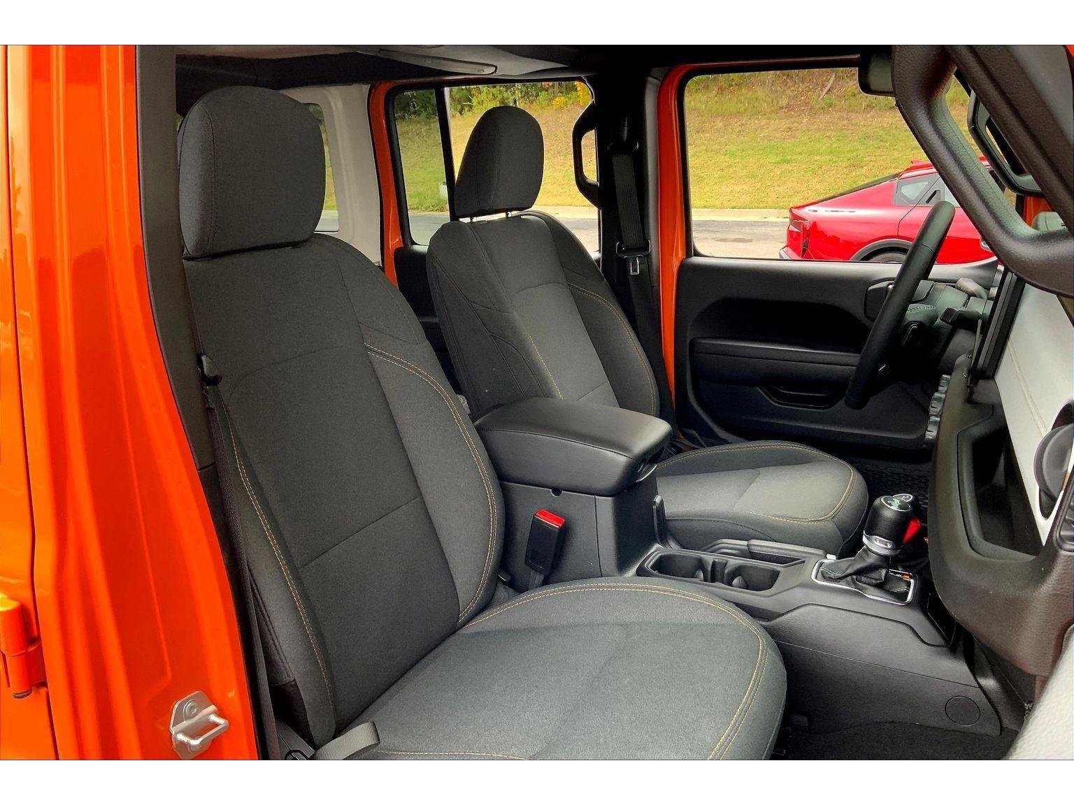 Used 2025 Jeep Wrangler Sport S image 7