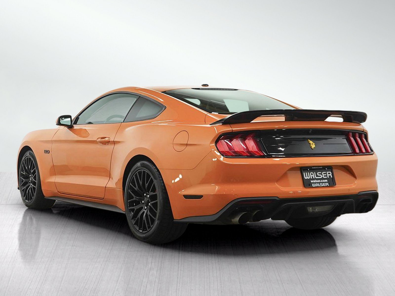 Used 2018 Ford Mustang GT Premium w/ GT Performance Package RWD image 3