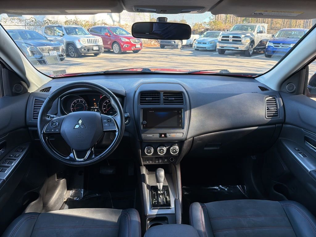 Used 2018 Mitsubishi Outlander Sport SE image 18