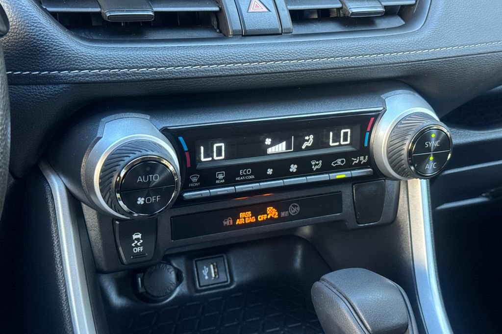 Certified 2025 Toyota RAV4 XLE AWD/4WD image 20