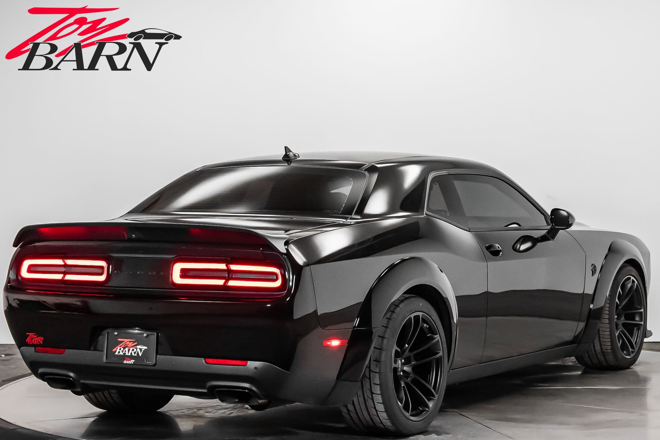 Used 2022 Dodge Challenger SRT Hellcat image 5