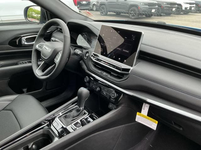 New 2026 Jeep Compass Latitude AWD/4WD image 21