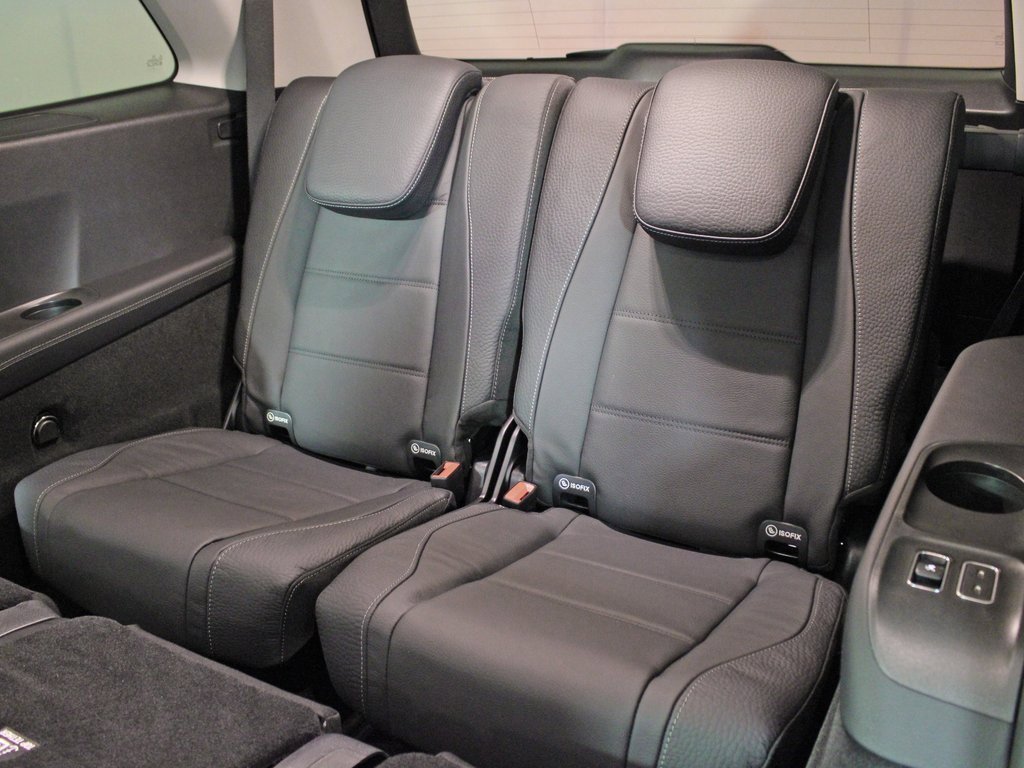 New 2026 Mercedes-Benz GLS 450 4MATIC image 33