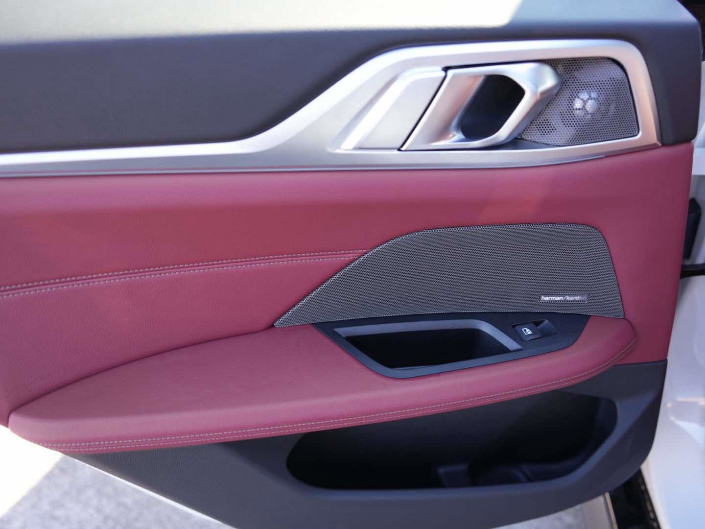 Used 2025 BMW i4 eDrive40 w/ M Sport Package image 9