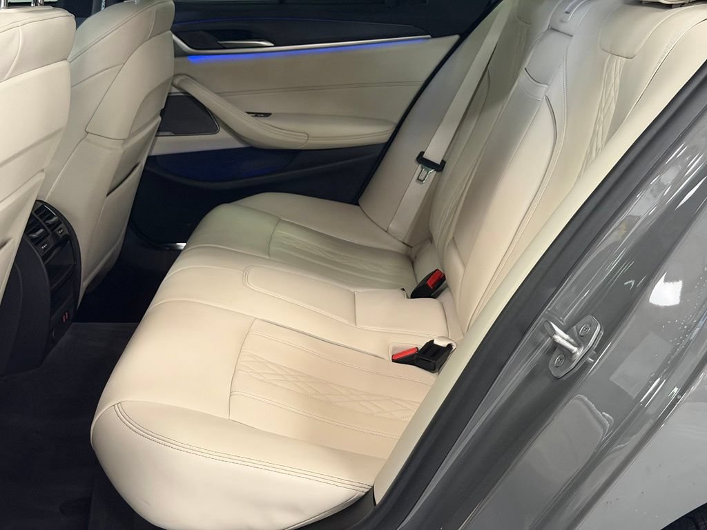 Used 2021 BMW 530i w/ Executive Package RWD image 24