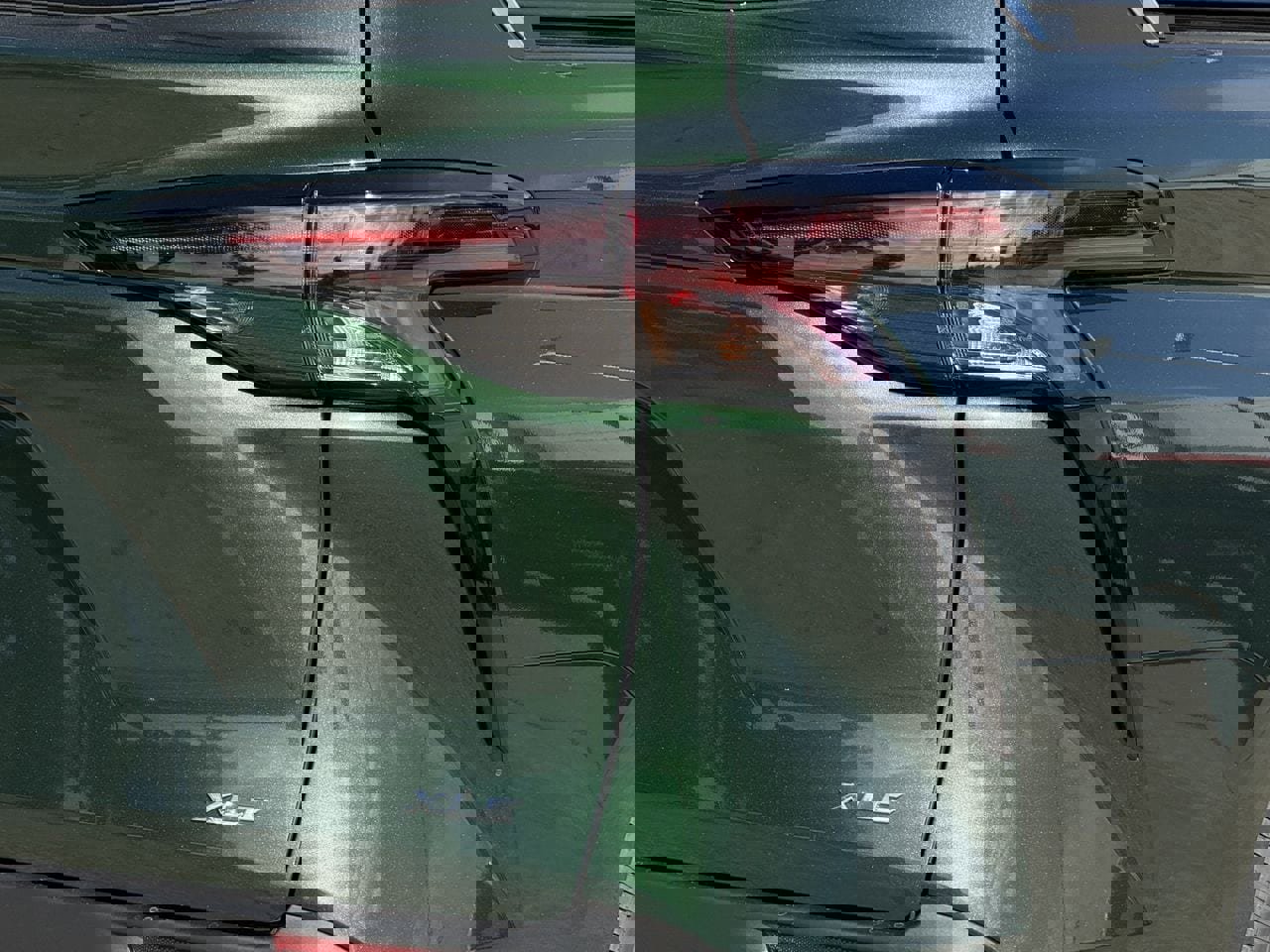 New 2026 Toyota Sienna XLE image 8