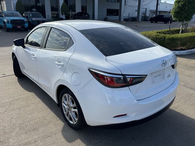 Used 2016 Scion iA FWD image 7