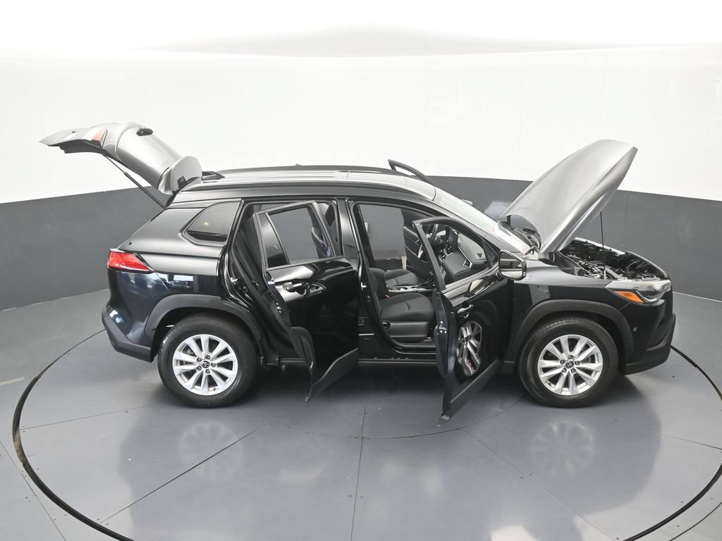 Used 2022 Toyota Corolla Cross LE w/ Moonroof Package FWD image 63
