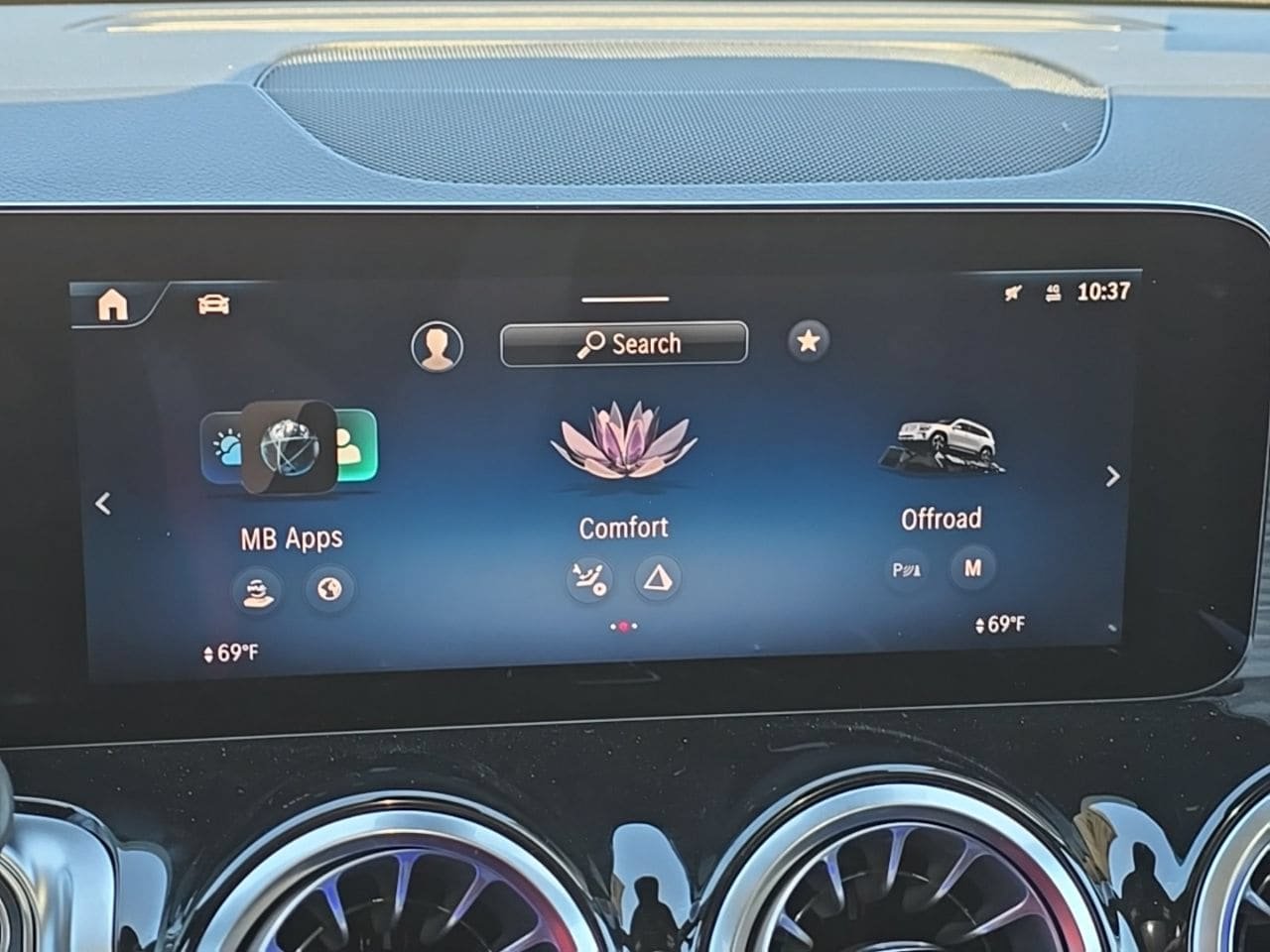 New 2026 Mercedes-Benz GLB 250 4MATIC image 16