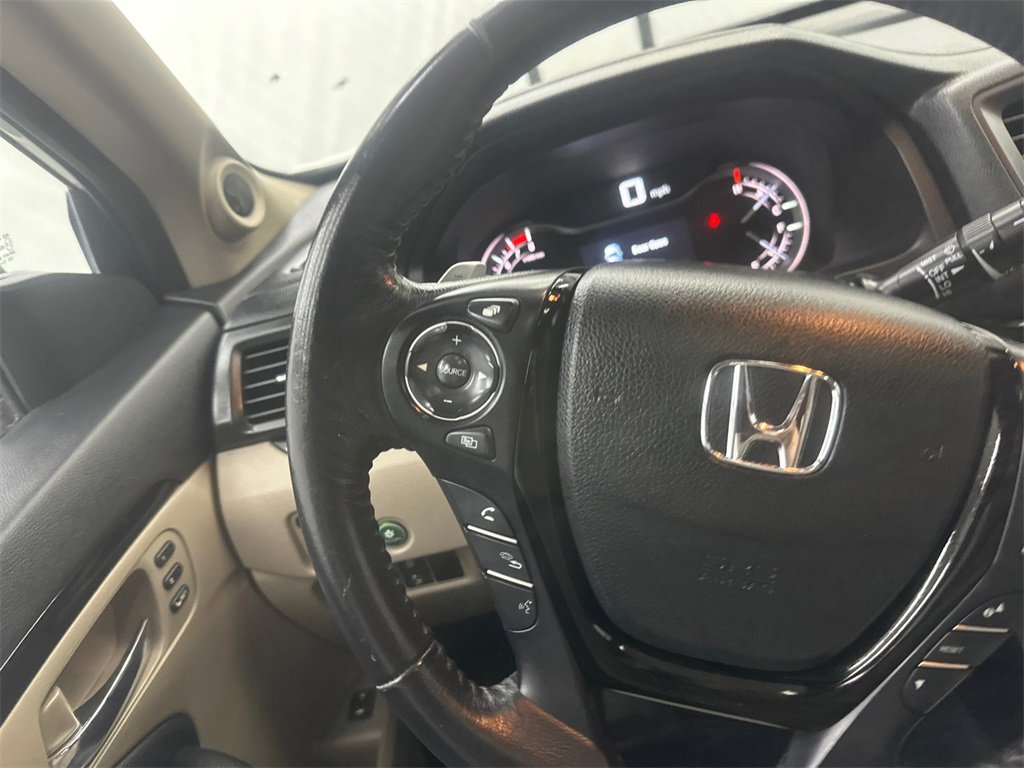 Used 2018 Honda Pilot Touring image 29