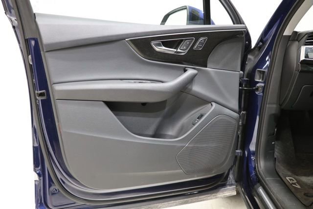 Used 2022 Audi Q7 3.0T Premium w/ Convenience Package image 19