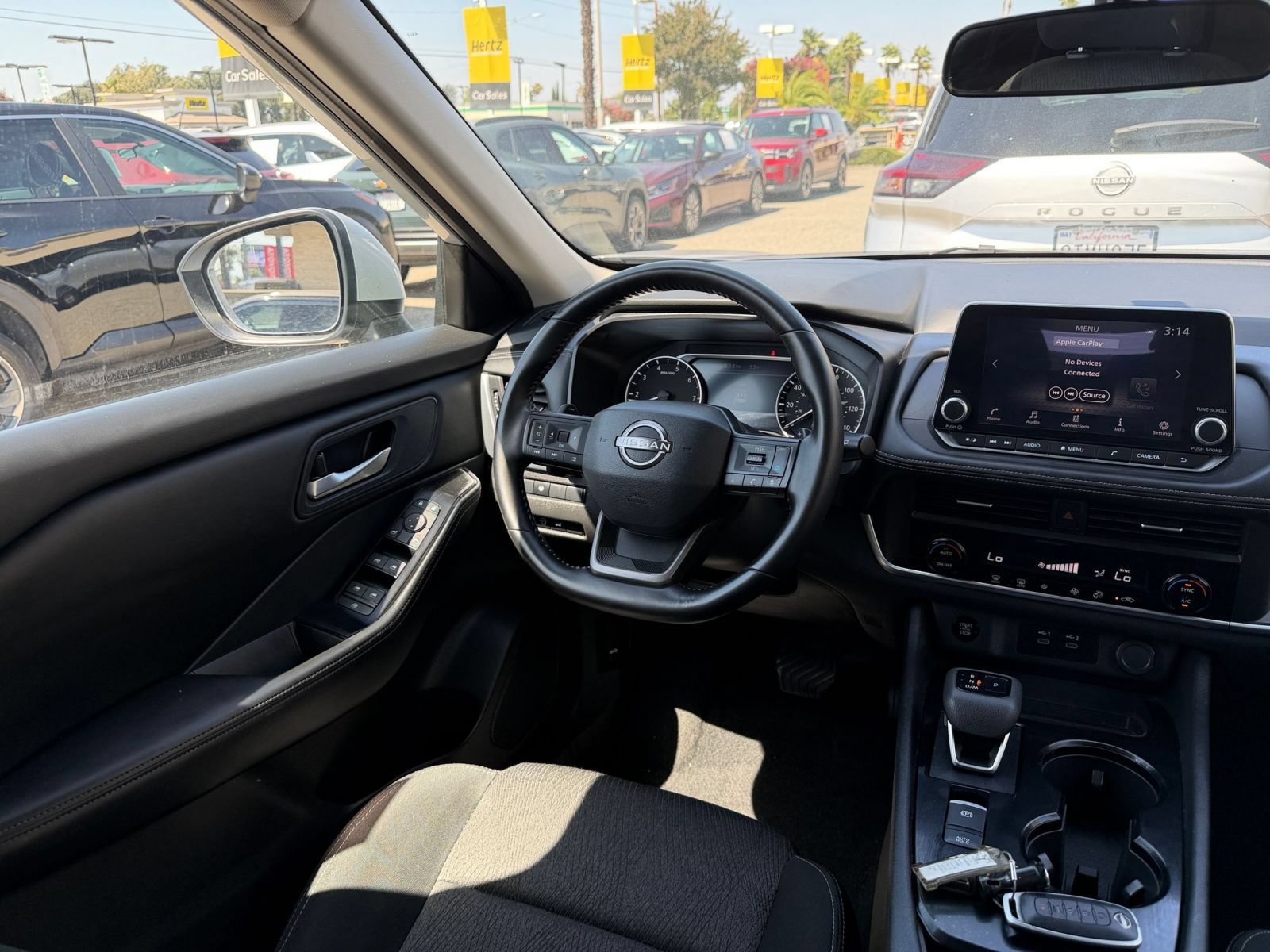 Used 2025 Nissan Rogue SV FWD image 36