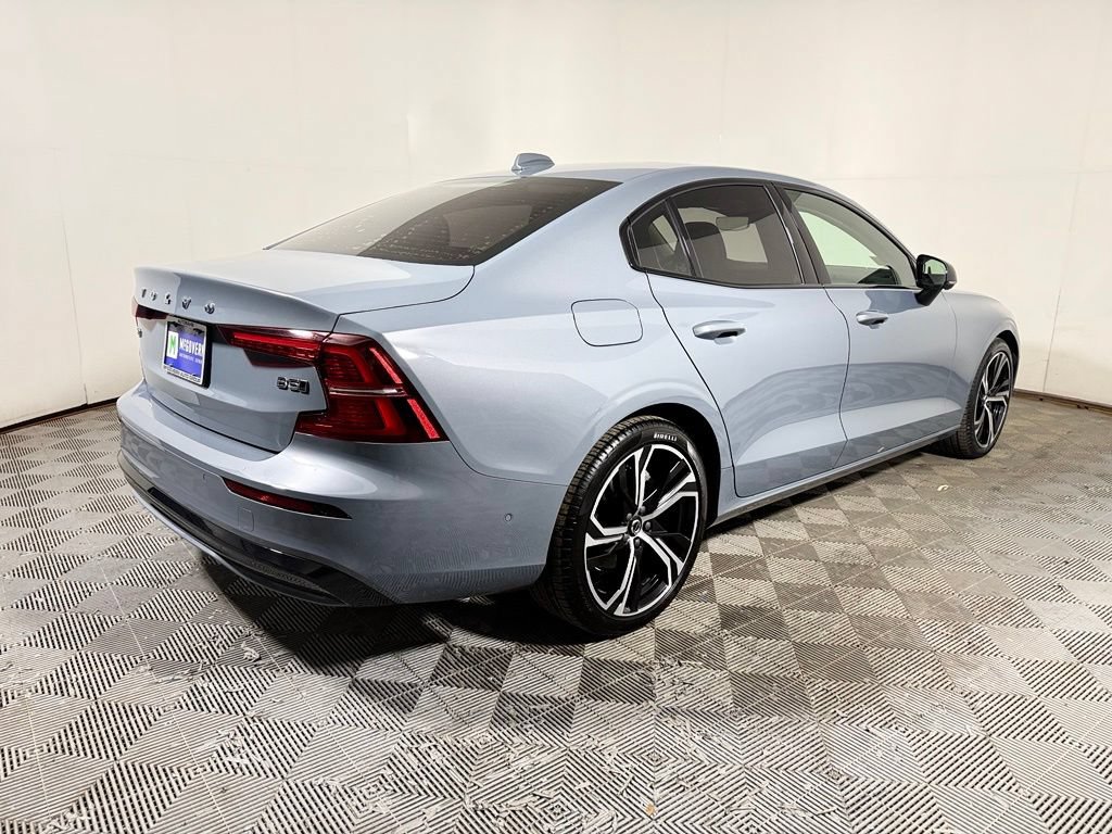 Used 2024 Volvo S60 B5 Plus AWD/4WD image 7