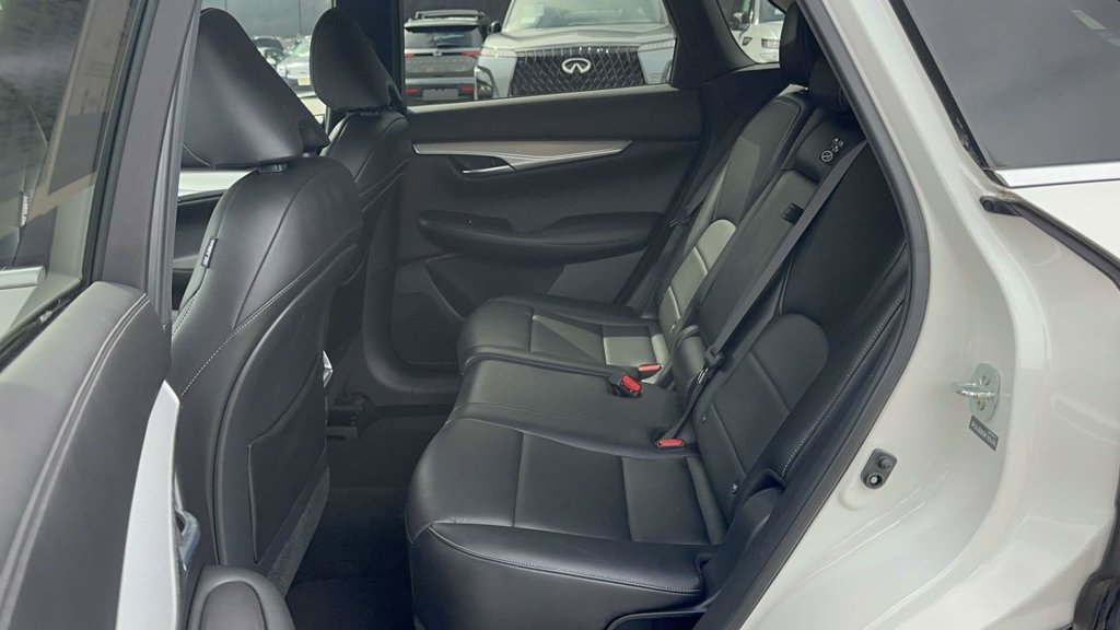 Used 2021 INFINITI QX50 Luxe w/ Cargo Package AWD/4WD image 14