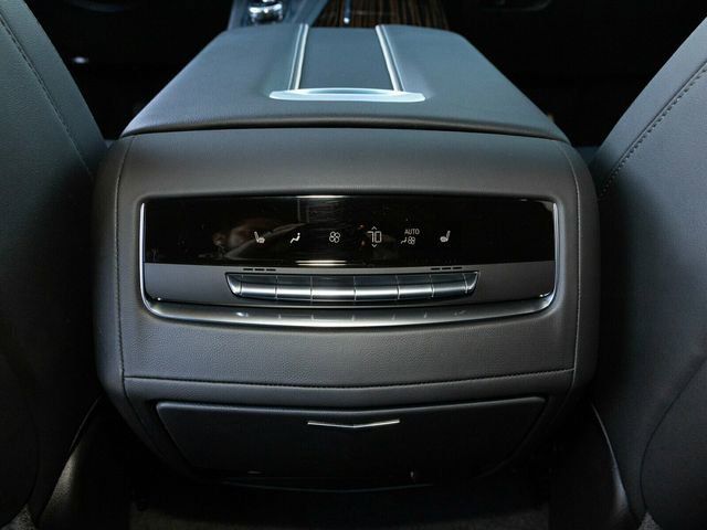Used 2023 Cadillac Escalade ESV Premium Luxury image 59