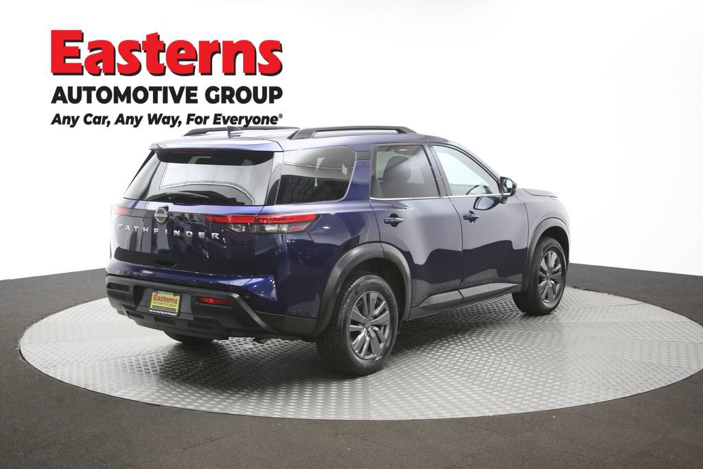 Used 2025 Nissan Pathfinder SV FWD image 40