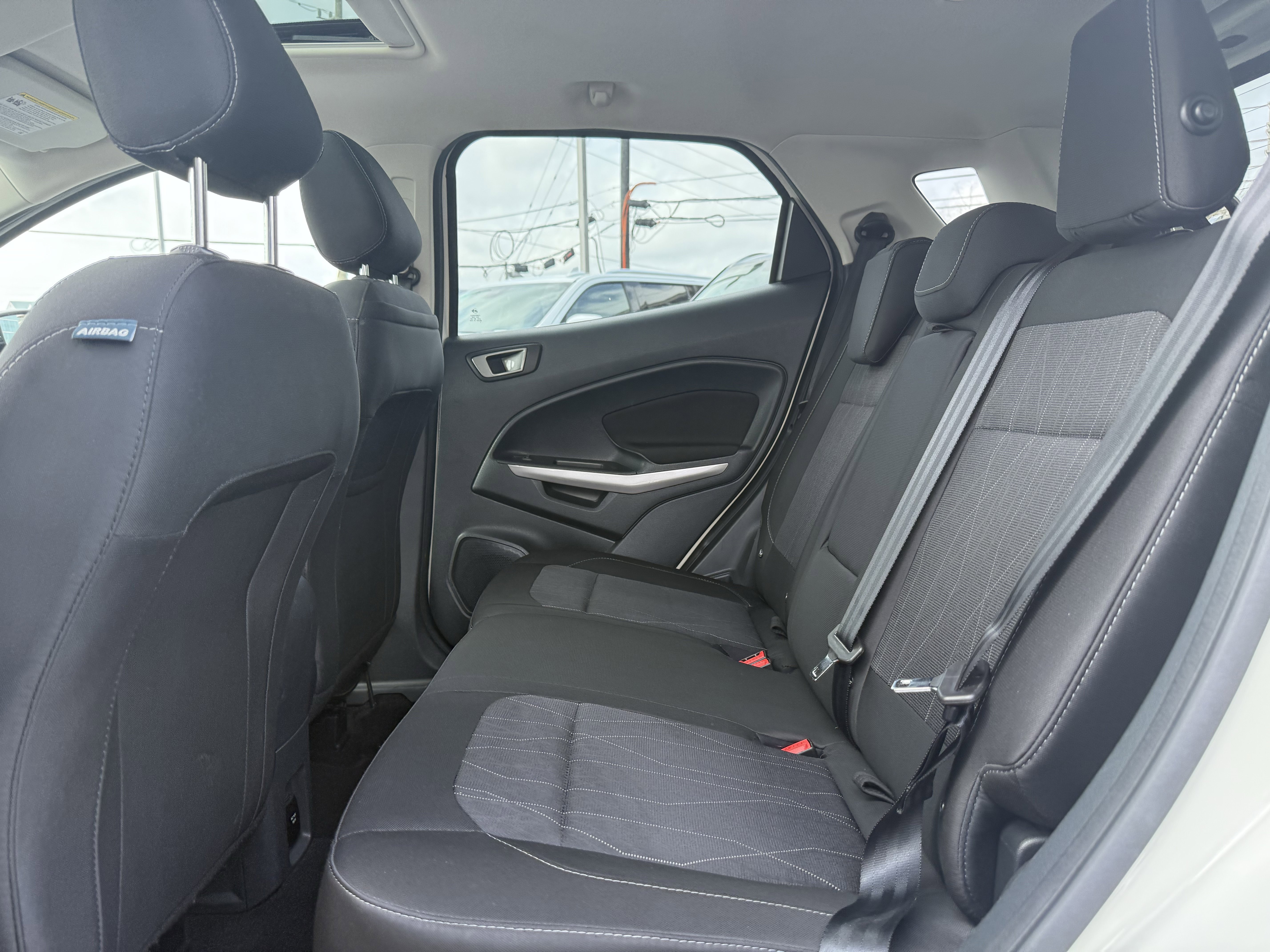 Used 2021 Ford EcoSport SE w/ SE Convenience Package image 14
