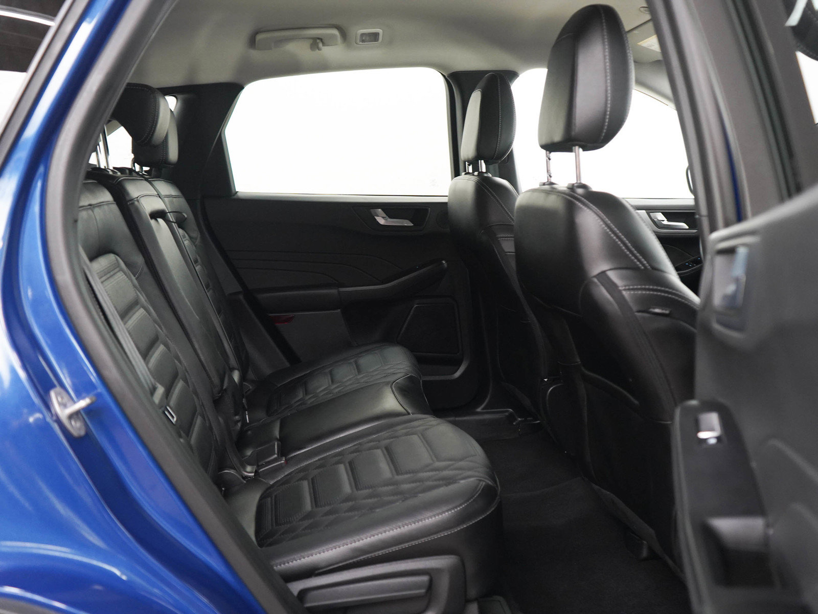 Used 2023 Ford Escape SE w/ PHEV Premium Package FWD image 12