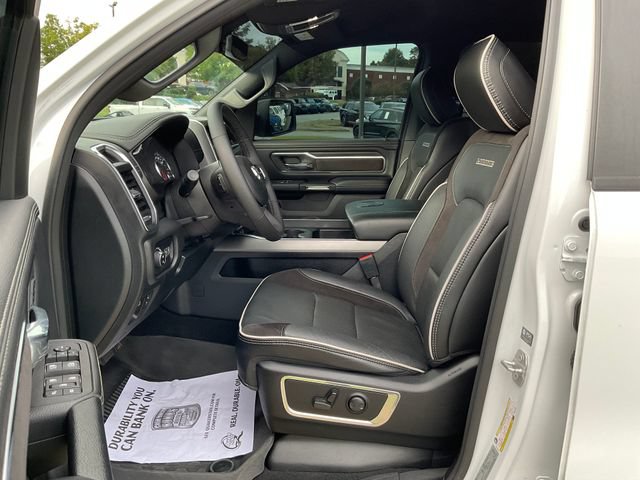 Used 2025 RAM 1500 Laramie AWD/4WD image 13