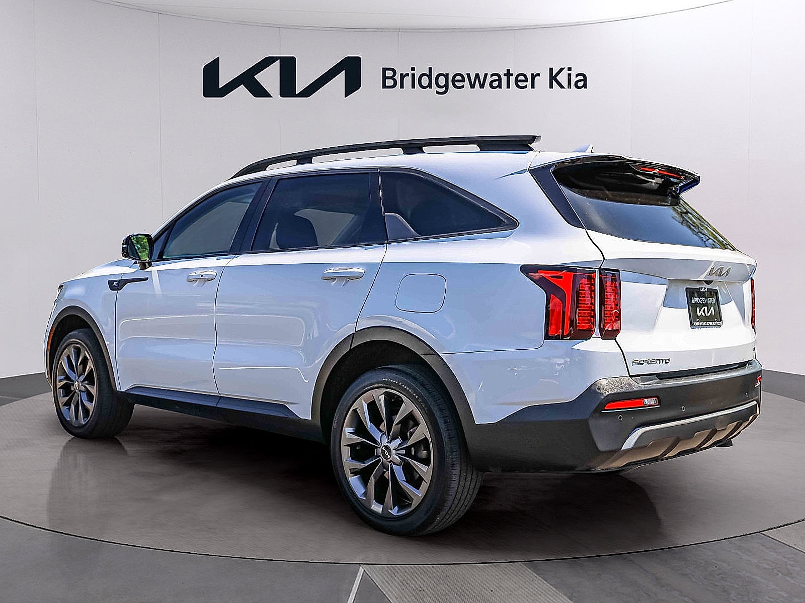 Certified 2023 Kia Sorento X-Line EX AWD/4WD image 4