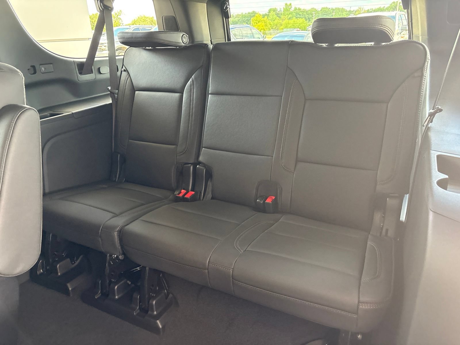 New 2026 Chevrolet Suburban High Country AWD/4WD image 19