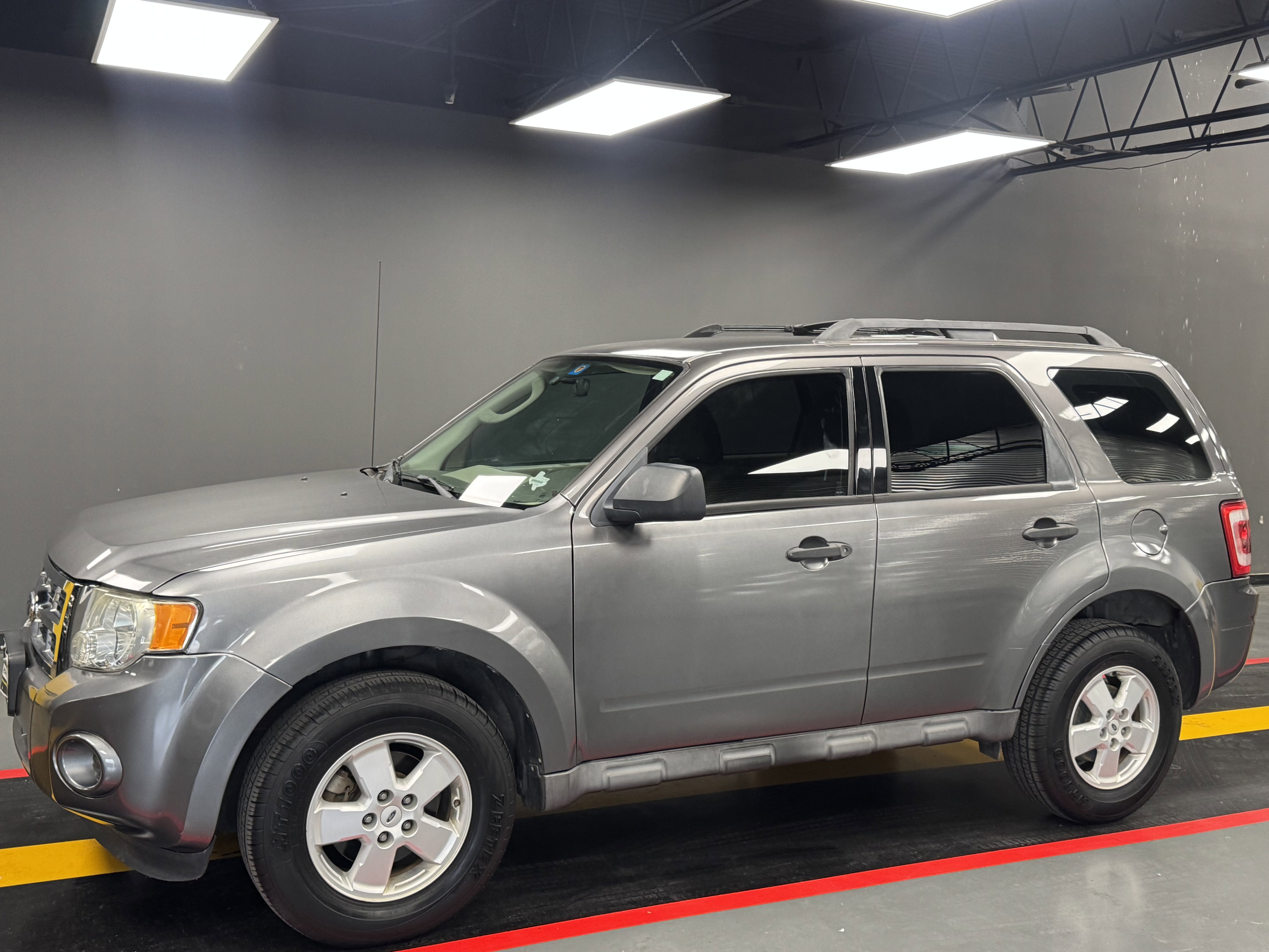 Used 2012 Ford Escape XLS FWD image 2