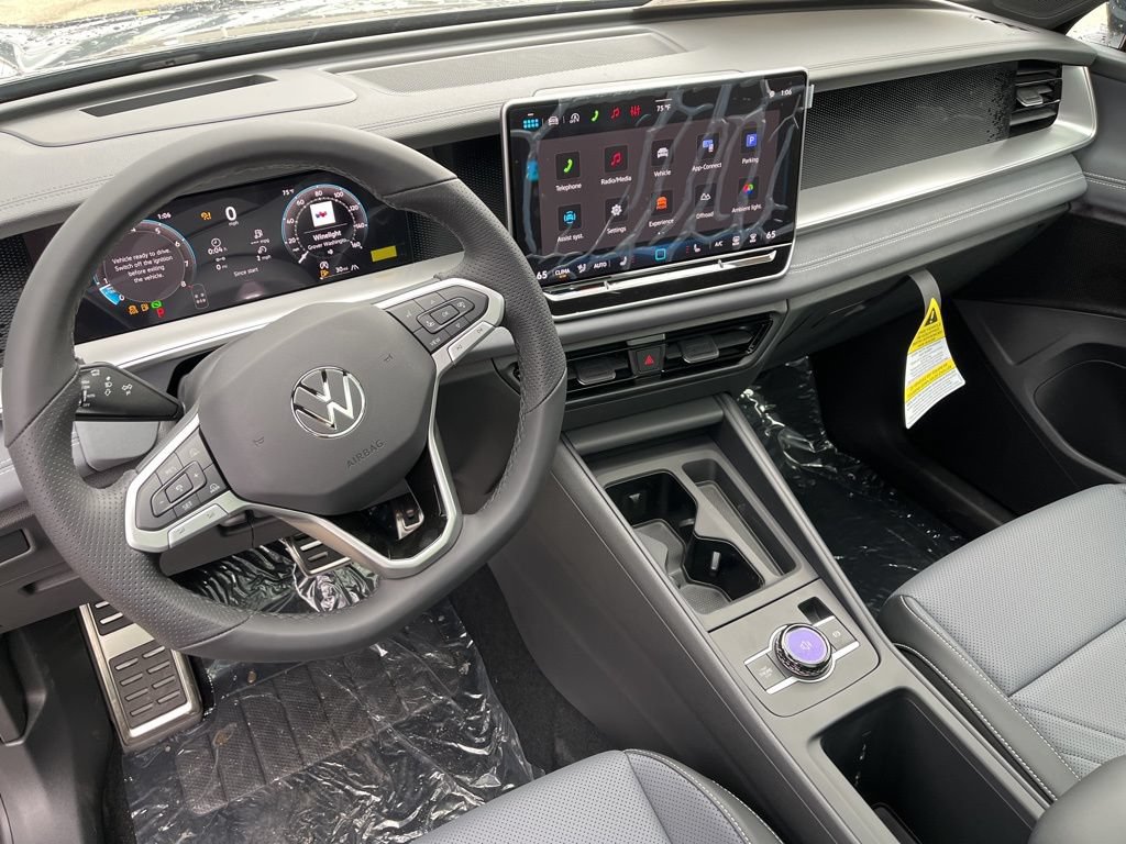 New 2026 Volkswagen Tiguan SE R-Line AWD/4WD image 15