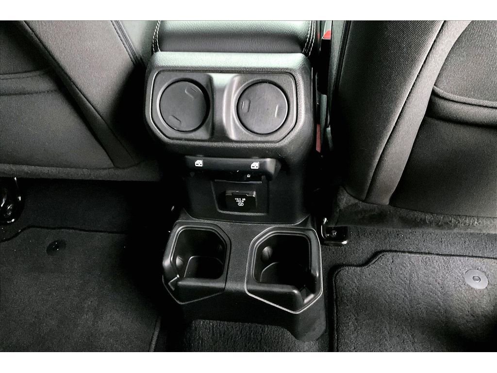 Used 2023 Jeep Gladiator Overland AWD/4WD image 31