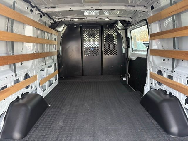 Used 2024 Ford Transit 250 Low Roof w/ Exterior Upgrade Package image 8