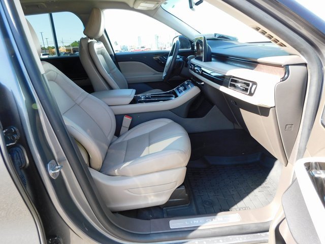 Used 2023 Lincoln Aviator Grand Touring w/ Elements Package Plus image 17