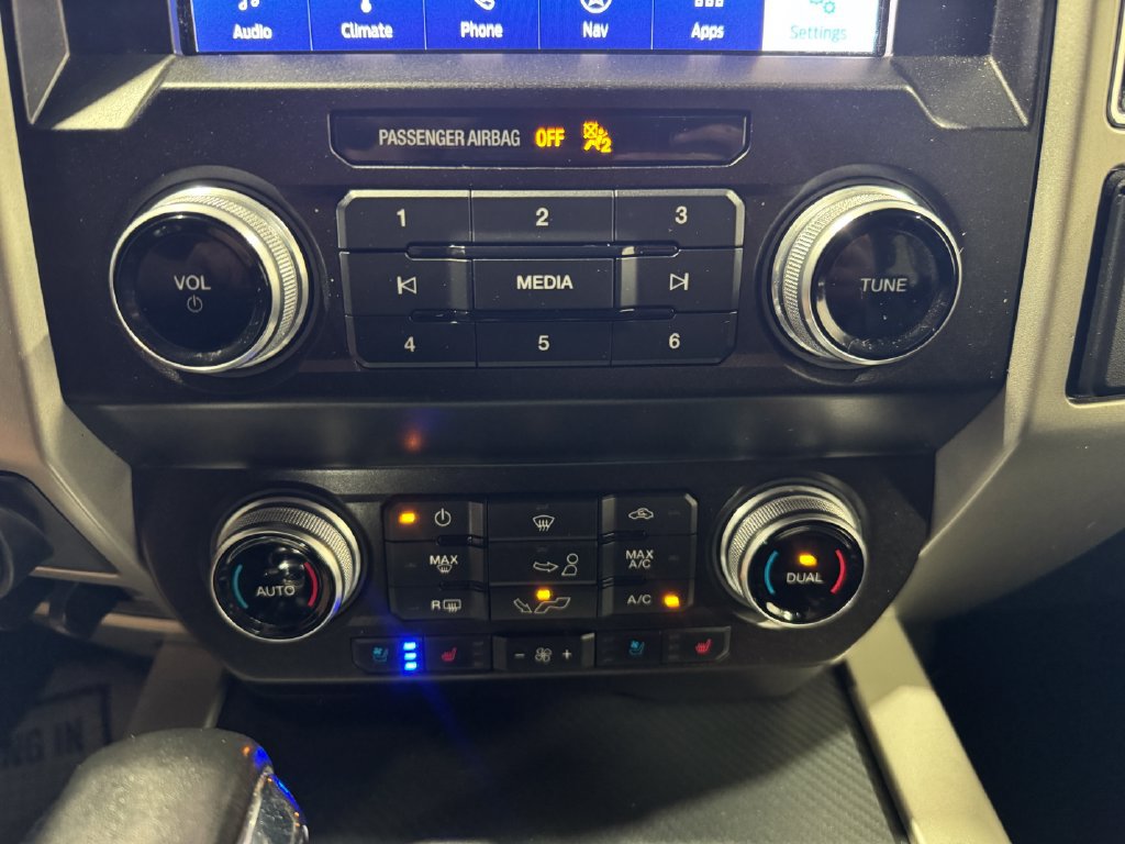 Used 2020 Ford F150 Lariat w/ Equipment Group 502A Luxury AWD/4WD image 36