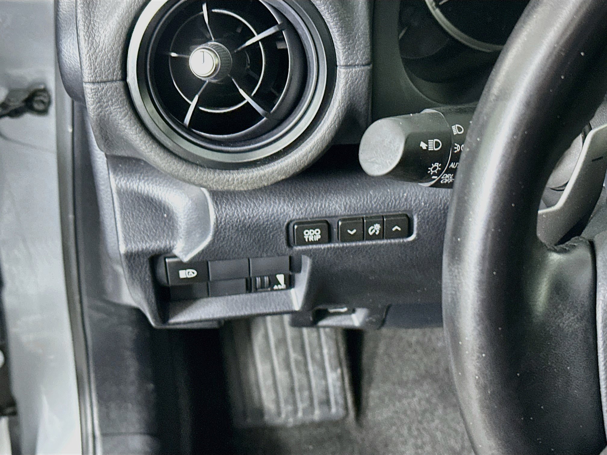 Used 2024 Lexus IS 350 F Sport RWD image 17