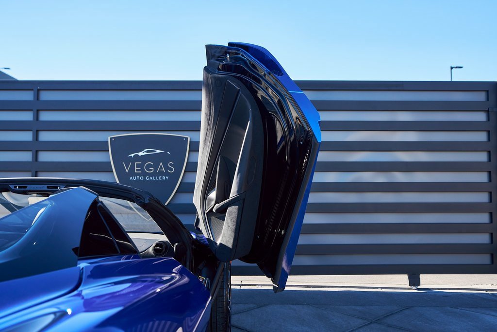 Used 2024 McLaren 750S Spider image 28