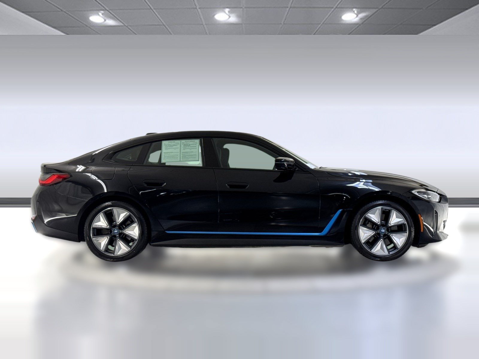 Used 2023 BMW i4 eDrive40 w/ Premium Package RWD image 7