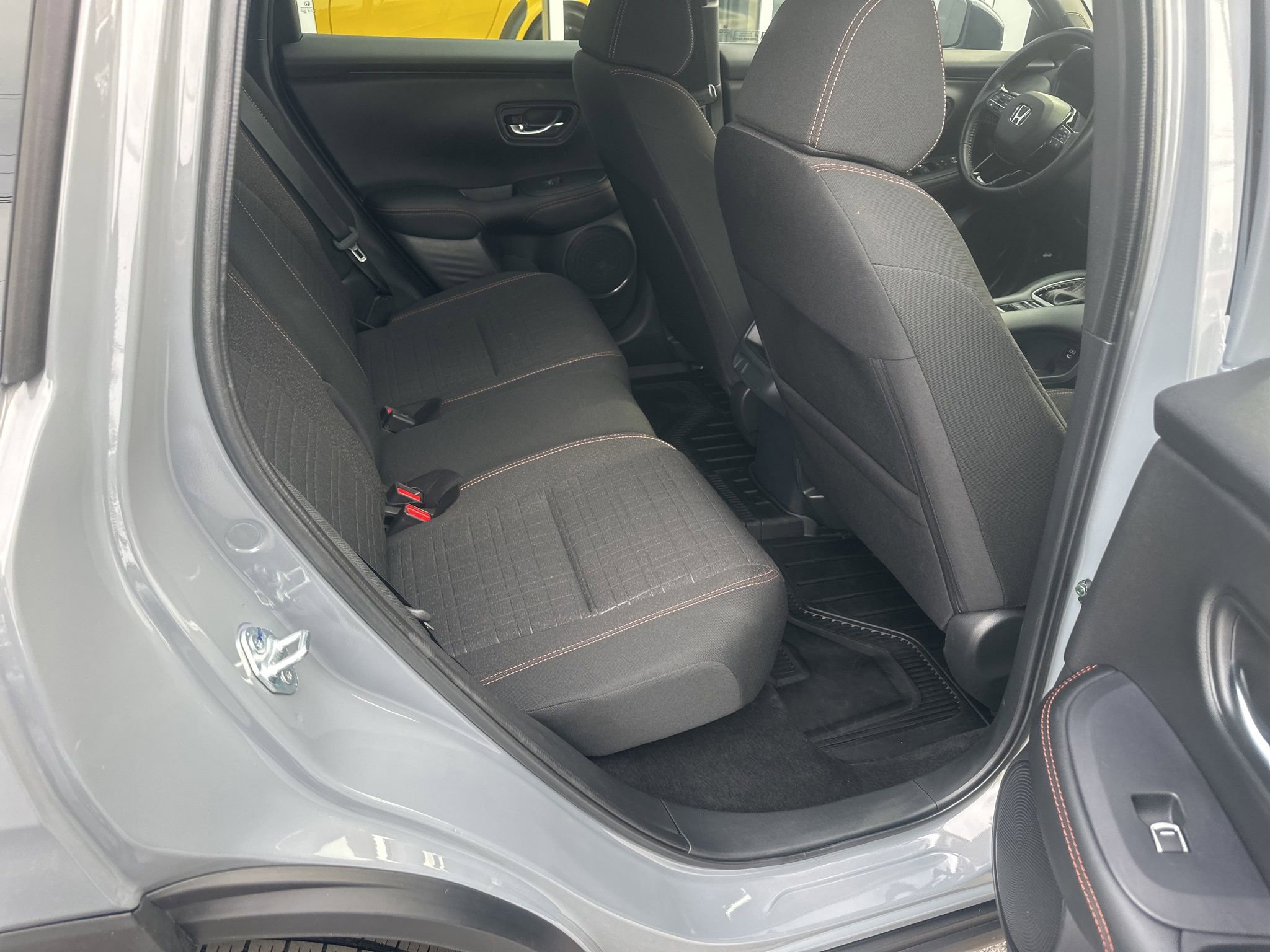 Used 2025 Honda HR-V Sport image 11