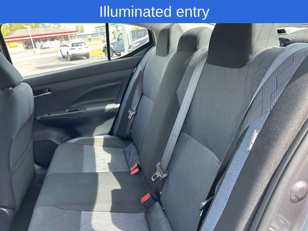 Used 2025 Nissan Versa SV FWD image 10