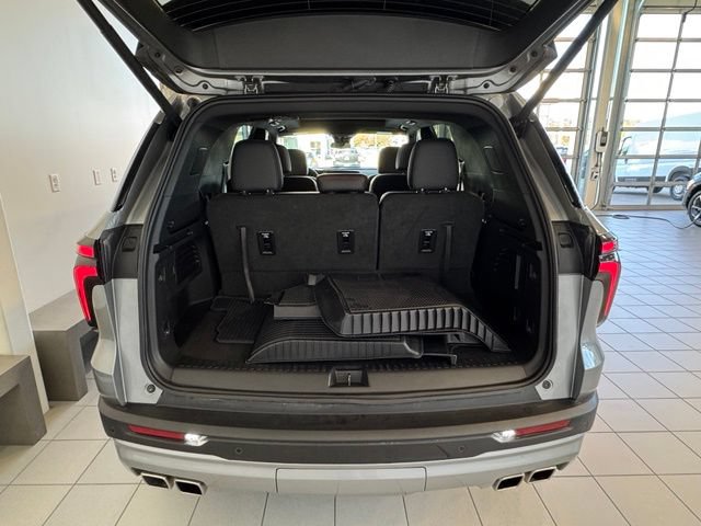 Certified 2025 Chevrolet Traverse Z71 w/ Driver Confidence Package AWD/4WD image 44